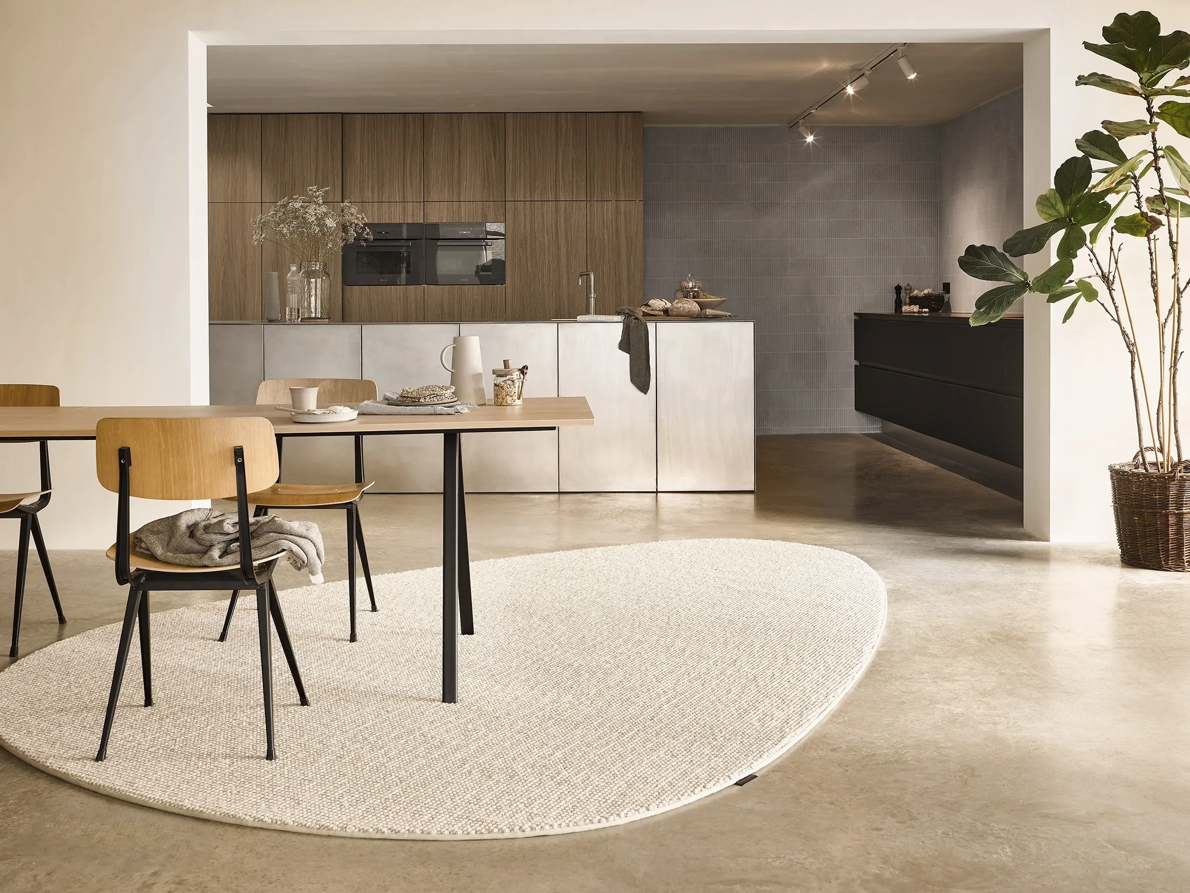 desso-rave?l_1268_vloerkleed-in-pebble-vorm_210211-98680 desso-rave?l_1268_vloerkleed-in-pebble-vorm_210211-98680