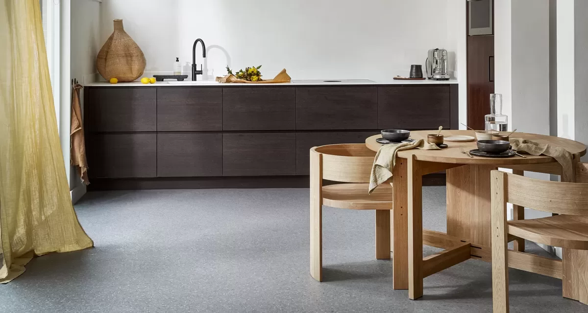 De veelzijdigheid van vinylvloeren: perfect voor elke ruimte